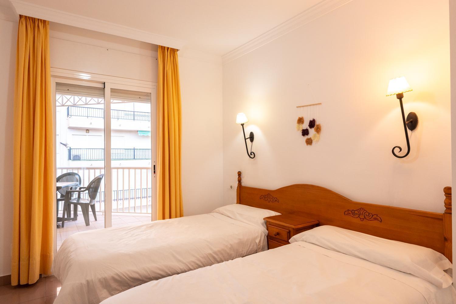 Apartamentos Solset 内尔哈 外观 照片