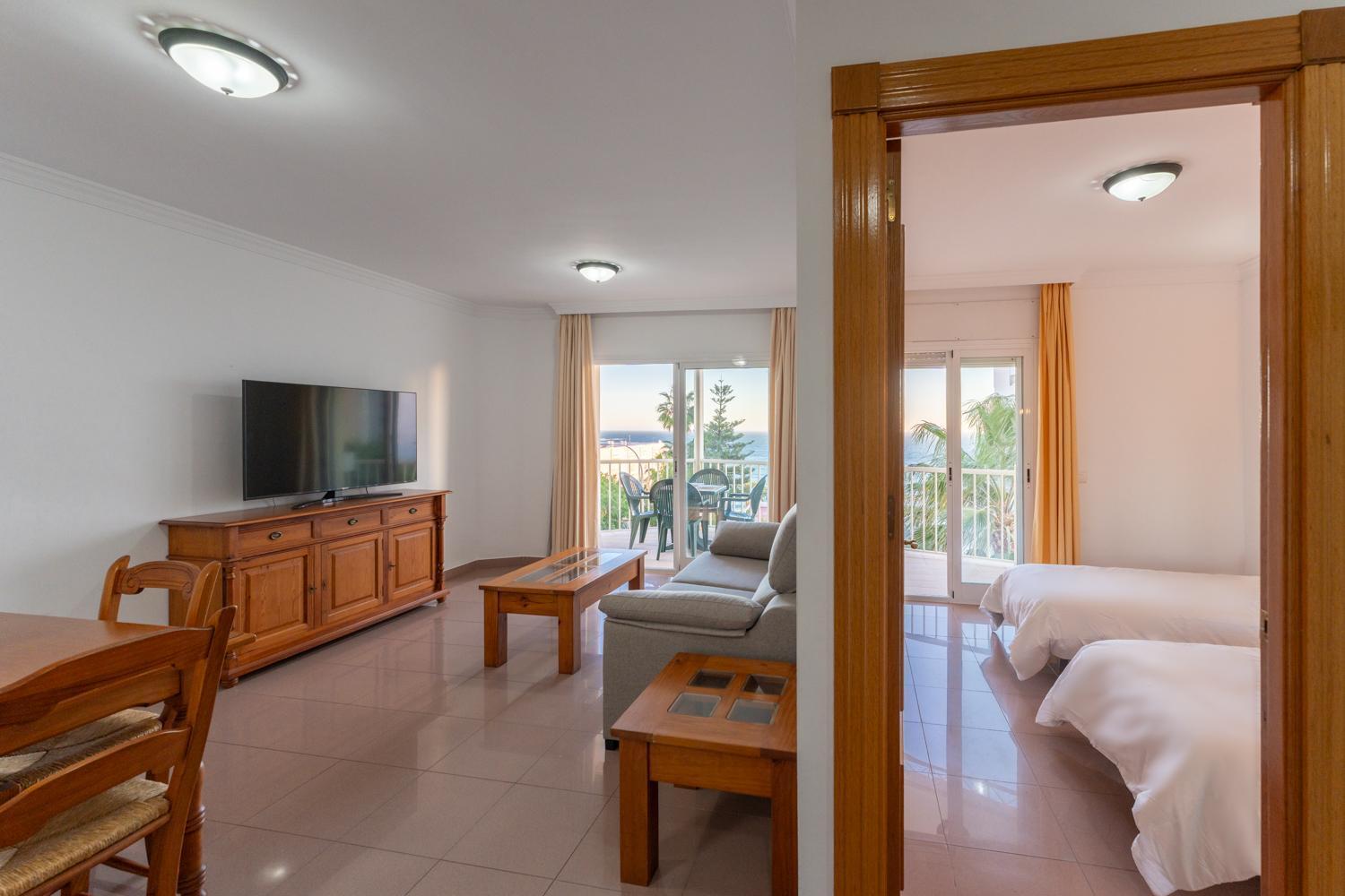 Apartamentos Solset 内尔哈 外观 照片