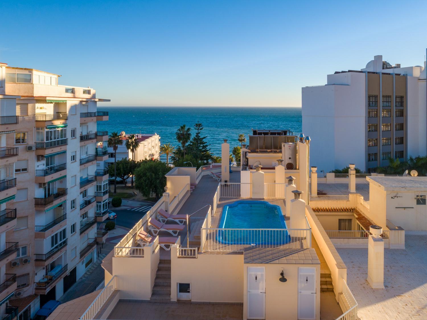 Apartamentos Solset 内尔哈 外观 照片