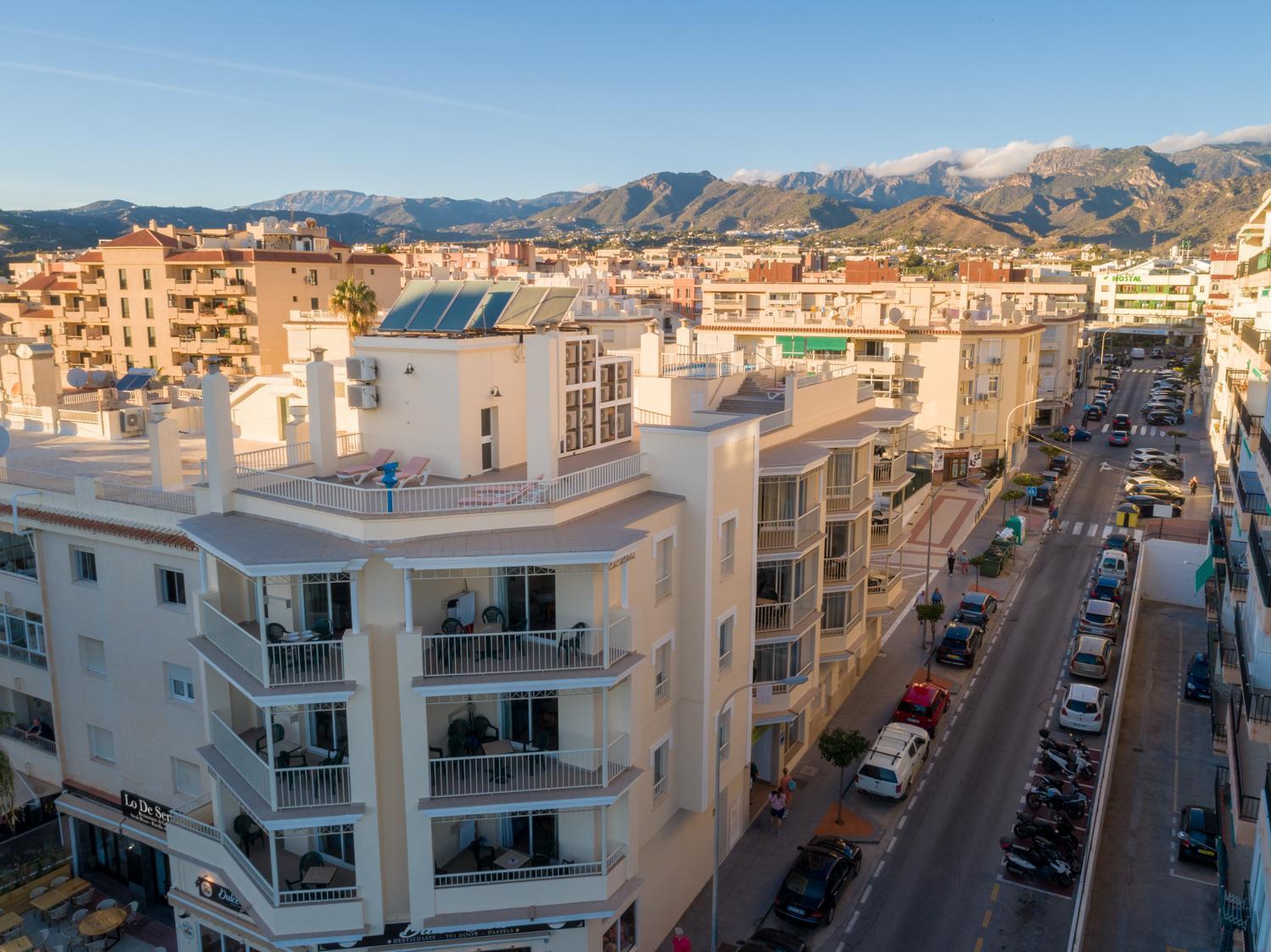 Apartamentos Solset 内尔哈 外观 照片