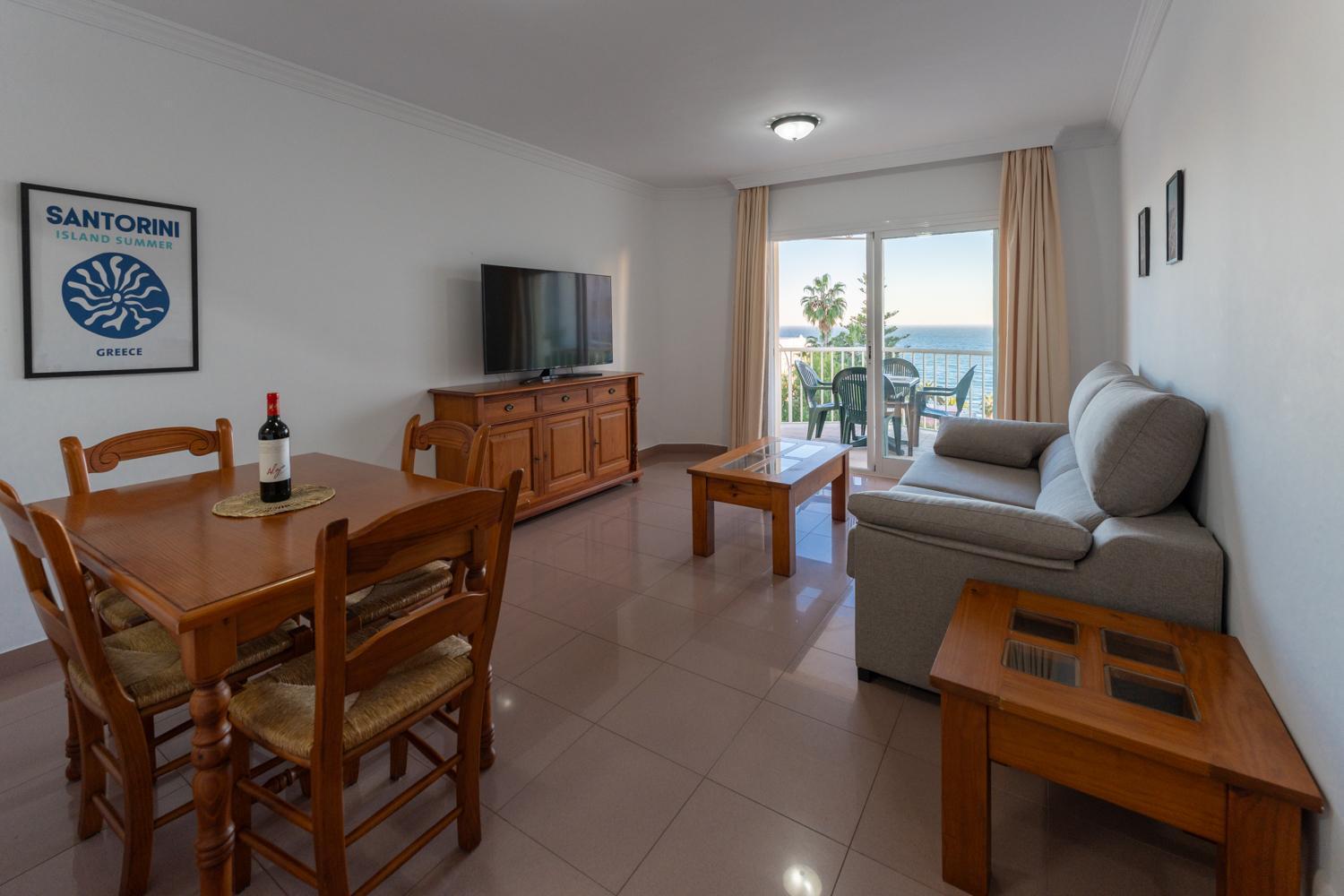 Apartamentos Solset 内尔哈 外观 照片
