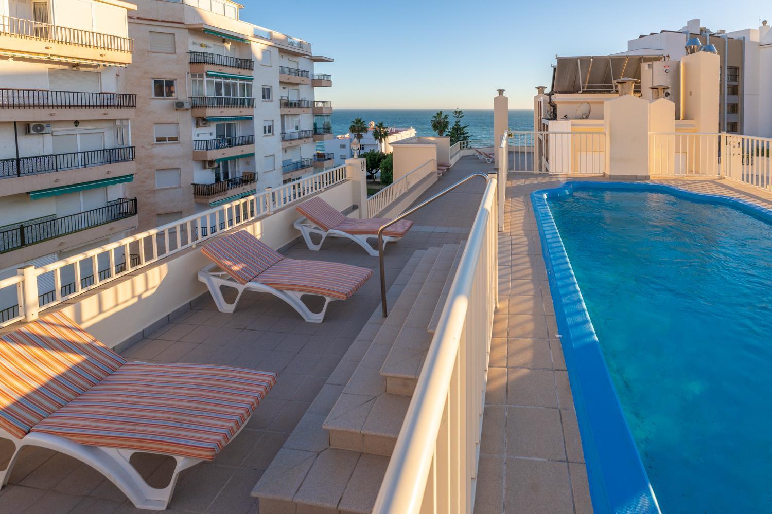 Apartamentos Solset 内尔哈 外观 照片